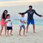 Kanchi Kaul Instagram - Its never about what we have , its who we have ……. #family #loveisallweneed #vitaminsea #tropiclikeitshot #happydays @shabirahluwalia @azaiahluwalia @ivarrahluwalia 🧿💖 Baa Atoll, Maldives