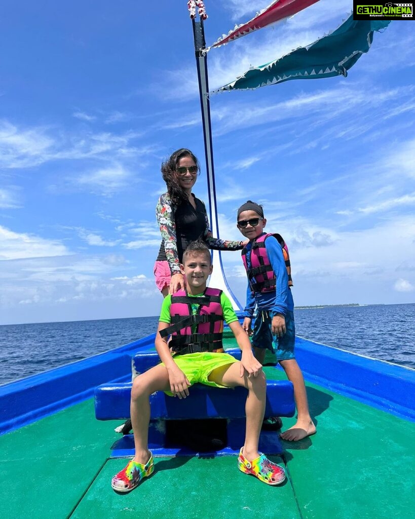 Kanchi Kaul Instagram - Into the blue day …. With the wildlings 🥰🌊🐠🐬⚓️