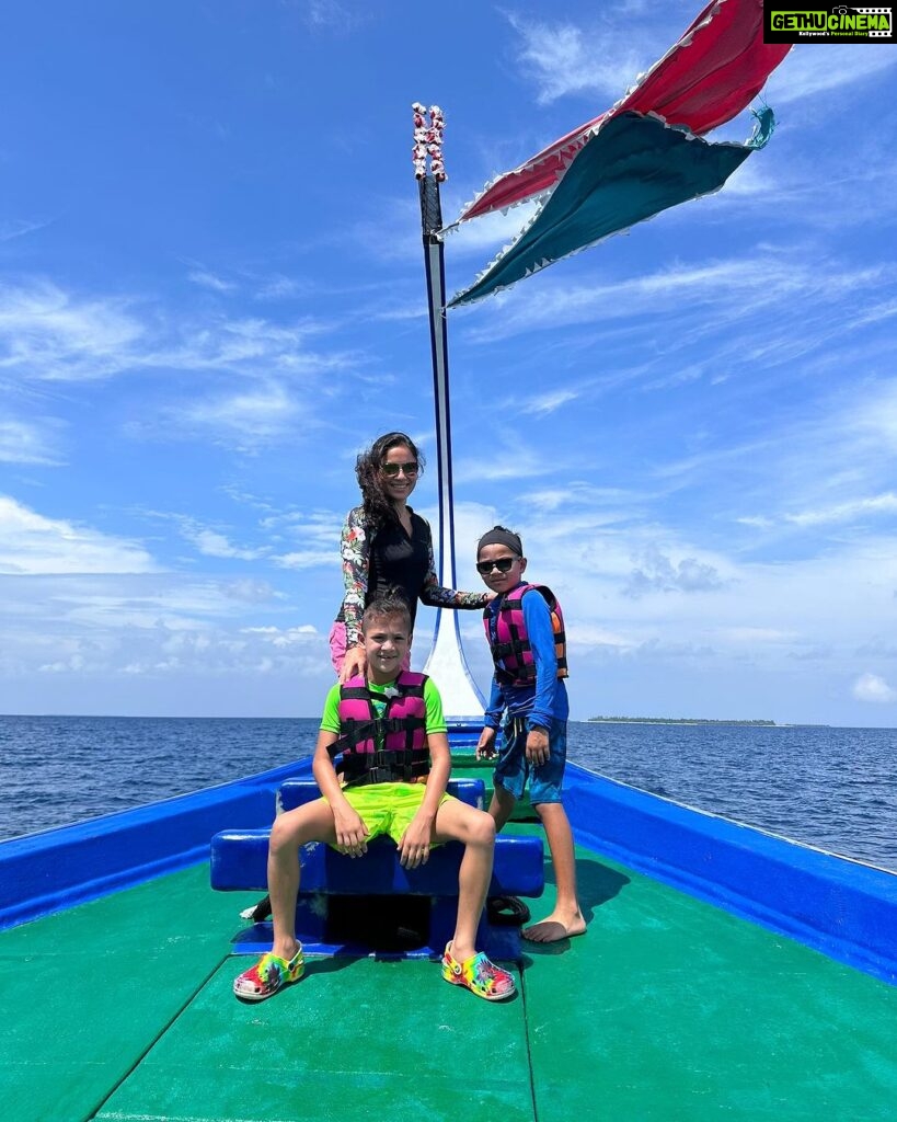 Kanchi Kaul Instagram - Into the blue day …. With the wildlings 🥰🌊🐠🐬⚓️