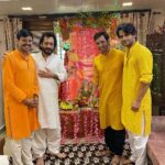 Karan Sharma Instagram - Had great Darshan in two days still more Darshan pending 😬..May BAPPA Bless you all 🤗🙏@iam_snehajain @aloknarulaofficial @jeevanshchadha @acharaya_karun ! #ganeshchaturthi #karansharma . . PS : more Dashan pics coming soon !