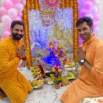 Karan Sharma Instagram - Had great Darshan in two days still more Darshan pending 😬..May BAPPA Bless you all 🤗🙏@iam_snehajain @aloknarulaofficial @jeevanshchadha @acharaya_karun ! #ganeshchaturthi #karansharma . . PS : more Dashan pics coming soon !