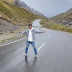 Karan Sharma Instagram - Raston ki parwah karunga to manzil bura manjayegi. … #karansharma 😎 Manzil