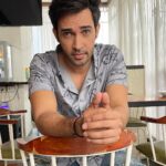Karan Sharma Instagram - ❤️ thank you so much everyone 🙏… now we are a family of 500k on Instagram 😍 .. lots of love to all of you ❤️🤗😘 #fanlove .#instagram . #karansharma #mensstyle #mensfashion #attitude