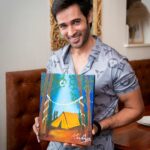 Karan Sharma Instagram - Now you guys decide who is the winner 😜😀 ... all paintings in single frame 😎 ! . . #painting #fun #karansharma