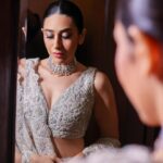 Karisma Kapoor Instagram - Silver Sparkle’s 🤍✨ @timesfashionweek @aariindia