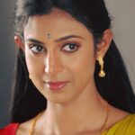 Kasthuri Shankar Instagram - still rocking that half saree.... Bigger pics on my facebook page !
