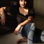 Kavya Kalyanram Instagram - Is it necessary to have a relevant caption for every post? 🫣