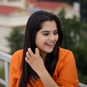 Kavya Kalyanram Instagram - It’s super easy to crack me up and @kilaruness and his 📷 definitely did a good job at that 😅