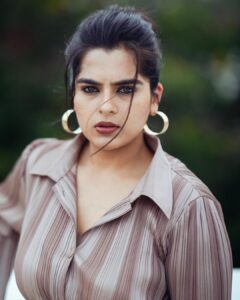 Kavya Kalyanram Instagram - Nobody reads captions I’m told . . . 
Styling : @priyankav____ 
Outfit : @arohaa_hyderabad 
Photography : @whoisbala
