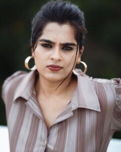 Kavya Kalyanram Instagram - Nobody reads captions I’m told . . . 
Styling : @priyankav____ 
Outfit : @arohaa_hyderabad 
Photography : @whoisbala