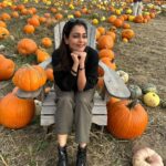 Keerthi shanthanu Instagram - October love 🍁🍂 #autumnvibes #canada #love #shades 📸 @chithrapriya