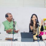 Ketaki Mategaonkar Instagram - One of the most beautiful concerts. It was one the most blissful moments to perform infront of audience full of divine energy. Along with @dnyaneshwar_meshram_offical . Some concerts are just for the soul. 😇🙏🏻🌸 श्रीरामार्पण .