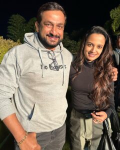 Ketaki Mategaonkar Instagram - And it’s a wrap for MEERA.. @meera_thefilm What can I say about her?
She is the strength. She’s Meera.
She does not give up, She is Meera.  She is a triumph over failure.  A Phoenix. 
Meera is everything for me. I have put my soul into her.  The name itself is close to my heart. Now this baby will be yours soon, once it releases! She’s coming to meet you, to inspire you , to touch your hearts…. SOOOON! One word for this beautiful journey I went through- Gratitude! Thanks @kedar_unofficial for seeing Meera in me. Thanks @oakprasad for being an incredible and one of the most amazing co actors! Just observing you, I got to learn so much from you. Thankyou for all the on set appreciation after certain tough shots. And motivation! You know you’re amazing! 😊💜 मीरा येतेय .. तुमचं  आयुष्य बदलायला ...