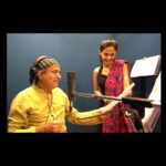 Ketaki Mategaonkar Instagram - मी १४ व्या वर्षी compose केलेलं गाणं जेव्हा रेकॉर्ड २०१६ मध्ये केलं तेव्हा प्रेमाने आशीर्वाद देत डोक्यावरून हात फिरवत " बाळा तू अजून compose करायला हवं ! तुझ्यात एक संगीतकार दिसतोय मला. Seriously घे" असं दिलेलं प्रोत्साहन आणि आता पहिल्या अल्बम चं पाहिलं गाणं. Thank you Suresh ji! Feeling Blessed ! 🥰 #Maai #firstAlbumAsAComposer #spiritual #semiclassical
