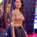 Ketaki Mategaonkar Instagram - #MFK च्या रेड कार्पेटवर @ketakimategaonkar ची ही मनमोहक अदा! ❤️ #MFK #SuvarnaDashak #ZeeTalkies