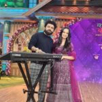 Ketaki Mategaonkar Instagram - Incredible Time With Incredible People ☺️💜 Don’t forget to watch Chala Hawa Yeu Dya tomorrow! #ketakimategaonkar #panghrun #chalahawayeudya #laugh #funtime