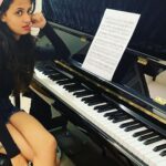 Ketaki Mategaonkar Instagram - Me when they say “Okay ketaki , play the whole piece now in one go”.😂💜 #midmusiccrises