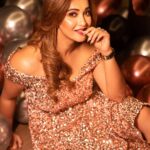 Koushani Mukherjee Instagram - It’s Officially my Bday !!!!!! Turning A Year Wiser & Hotter😉 PC @tales_by_suvyn