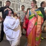 Koushani Mukherjee Instagram - Pujo 2k23❤️ #durgapuja #metadurgapujasquad #family #familygoals #moment