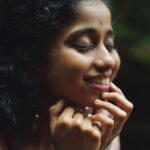 Krisha Kurup Instagram - #cringing . . 📸: @portraitgraapher