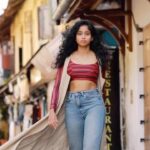 Krisha Kurup Instagram - ✨ #fyp #reels #timetraveller @krishakurup 📸🖥️ @soorajphotography__ Jew Street Mattancheri