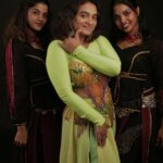 Krishna Praba Instagram - Little late..But It’s #trending #kaavaalaa @tamannaahspeaks Production house @l4lavendermedia 📸 @abdul_t_rauf @hafizmohammedx . . . #trendingreels #trendingsongs #reelsindia #reels #reelkarofeelkaro #dance #dancereels #reelsinstagram #reelinstagram #reelitfeelit