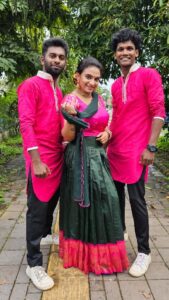 Krishna Praba Instagram - Lets dance on this Navarathri days💃🎉
🥻@sajawat_designerhub_bridalshop
@styling_by_js

@thandavdanceschool
@_manukuttan_
@_dark._.spy_

#reelsinstagram #dancereels #reelitfeelit #reelkarofeelkaro♥️ #reelkarofeelkaro #navarathri #folk #actor #reels