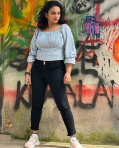Krishna Praba Instagram - Let’s your Sunday🌞be colourful 🎊🥳🎉
📸 @sharanya_.r._ 
.
.
.
#colourful #life #happiness #vibes #joy