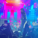 Krishna Praba Instagram - Awww…😍😍😍 Wt a show❤️❤️ No words..just blasting 🔥✨ @jagadish_palanisamy @anirudhofficial @jonitamusic We love you guyysss❤️🤗 You guys are just awesome 😍 #anurudh #event #live #eagle #enjoy #music #events Adlux International Convention & Exhibition Centre