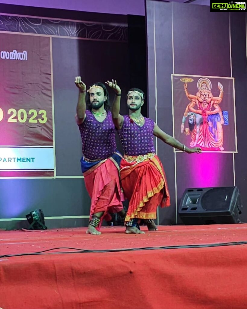 Krishna Praba Instagram - A glimpe from Thuravoor Mahakshtroltsavam '23 @thandavdanceschool #post #dance #festival #celebrity #celebration #bharathanatyam #tradional
