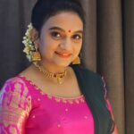 Krishna Praba Instagram - #madhumozhi on Asianet Celebrating our Legend Madhu sir's 90th bday.. Blessed to have a platform with Legends as a #singer Thank you @rajeev.kumartkgmail.com7 @asokkumar_gopi @asianet #stage #celebration #legends #birthday #asianet #malayalam #malayaleepride #music