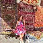 Kritika Sharma Instagram - 🧡🩵🩷 Outfit @letsunpause Styled by @_vaishnavii.3011 #travel #turkeycarpet #turkey #cappadocia Istanbul, Turkey