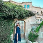 Kritika Sharma Instagram - 📍 @sultan_cave_suites ❤️ One of the best cave hotels in cappadocia with amazing view ! Loved my stay here! #highlyrecommended #travel #cavehotels #cappadocia #2023 Sultan Cave Suites