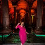 Kritika Sharma Instagram - Tourist spots to visit In Istanbul - part 1 1. Hagia Sofia - Outside 2. Hagia Sofia - inside Ps please wear full clothes when visiting mosques and take a scarf with you to cover your head or else you will have to pay for it inside ! 3. Dolmabahce Palace 4 .Dolmabahce Palace - the Gate 5 Dolmabahce Palace - outside garden 6 Simit - A famous street food of turkey 7 & 8 Basilica Cistern If you are planning a trip to turkey and have any questions feel free to comment below ! part 2 coming ! Outfit @saadgee.india Styled by @_vaishnavii.3011 #turkey #placestoseeinistanbul #istanbul #tourists #whattoseeinistanbul #2023 #trip #vacation Istanbul, Turkey