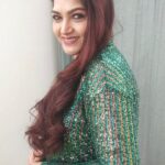 Kushboo Instagram - 💚💚💚 Green Glitter Glam 💚💚💚 #EmeraldEnchantment #GlitteryVibes #SparkleOn #AllThatGlitters #FeelTheMagic #GlamorousMe #FashionistaLife #ReadyToShine #NightOutStyle #TurningHeads #BringingTheGlam #GlitterQueen #FashionStatement #GlowingGreen #LifeInGlitter ✨✨✨ Remember to spread the glittery love and share your green glam looks! 💚