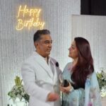 Kushboo Instagram - Happpppiest birthday to the legend. Our own dearest darling Kamal Sir. ❤️❤️❤️❤️🌟🌟🌟🌟🌟🎂🎂🎂🎂🎂❤️‍🔥❤️‍🔥❤️‍🔥❤️‍🔥❤️‍🔥 @ikamalhaasan #happybirthday 🎂🌟 #HBDKamalSir❤️❤️