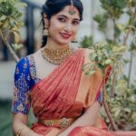 Kushee Ravi Instagram - ❤️ . . . 📷 : @classicframesstudios 🥻 : @anthariya_ 💄 : @makeovers_by_dhanya 👑 : @thespatika
