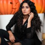 Kushee Ravi Instagram - Black is an unstoppable force. . . . . Pc : @appus.click Stylist : @stylebyshrujanaravikumar Outfit : @shimmer_designer_studio M&H : @soujanyasshinde
