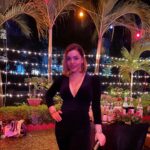 Kyra Dutt Instagram - Lady in Black!🖤 Fabulous Night!🌟 @marioooo_12345 @bijilibomb @raphealmantosh