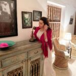Kyra Dutt Instagram - 𝘐 𝘫𝘶𝘴𝘵 𝘤𝘢𝘭𝘭𝘦𝘥 𝘵𝘰 𝘴𝘢𝘺... The Rajbari Bawali