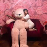 Kyra Dutt Instagram - Love. Sex. American Express! #AntiValentine 💋 PS: Stabbing the Teddy was a bit much! @sohohousemumbai 🔪🧸💔 Red Room Of Pain