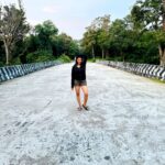 Lahari Shari Instagram - Feeling like a Rockstar on this bridge 🌉✨ Smiling my way through life and embracing all the good vibes 💫 Rocking this road with confidence and gratitude 🚶‍♀️ Letting happiness flow through me like the wind in my hair 💃 Life's too short to not enjoy every moment, so I'm making memories and cherishing them forever ❤️ Capturing this happy moment to remind myself to keep shining bright ✨ Photographer : @troyphotographyofficial #RockstarVibes #EmbraceTheGood #HappinessIsKey #MemoriesForLife #FeelingBlessed #SmileAndRockOn #BridgeHappiness #RoadToJoy #CherishTheMoment #LivingMyBestLife #HappyOnTheRoad #GoodVibesOnly Hyderabad