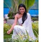 Lahari Shari Instagram - Shining bright like a star on the second day of Navratri 2023 ✨ Embracing the festive vibes in this gorgeous saree, radiating elegance and grace 🌸💃 Saree : @srikrishnasilk Ptographer : @troyphotographyofficial Stylist : @adamostylestudio #NavratriVibes #FestiveFeeling #SareeLove #TraditionalGlam #FashionGoals #IndianFestivals #CelebrationMode #DazzlingDivas #InstaFashion #OOTD #EthnicChic #GlamorousAndGraceful #Navratri2023 #Fashionista #InstaStyle #SlayingTheFestivities #DressedToImpress #StunningInSaree #actress #teleuguactress #telugucinema #telugumovies #filmcity #hyderabad #tollywood #Navratri2023 #navratri #navratrispecial #chaitranavratri #durga Hyderabad