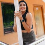 Lahari Shari Instagram - Capturing the moments that make my heart smile.😇🌻🌻 Photographer : @troyphotographyofficial #happysoul #HappyMoments #PositivityInEveryPose #JoyfulShots #actresslife #teluguactress #telugucinema #telugumovies #lovecinema #lovemovies Hyderabad