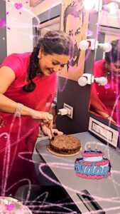 Laila Mehdin Instagram - ✨️💕My #birthday celebrations continue 🎂

🙏Special #thankyou

🥳🥳

@_harish_murugasan 
@jaanumakeoverartistry 

For the #yummy #cake which #anchorbala enjoyed too much!
