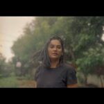 Lakshmi Priyaa Chandramouli Instagram - Madras Mazhai! 💛 Shot on film by the brilliant @gayatrinphotography @livefromindia #RajaRajaThan #MadrasMazhai #Photoshoot #LakshmiPriyaaChandramouli #KollywoodActress #TamilActress #TamilPonnu #TamilReels #RainShoot #Experiments #GratitudeAllDayEveryDay #OruIlayarajaPaattuMaathiriIrunthuthuDaddy #illayarajasongs #IllayarajaReels #GayathriNair #chennaiphotobiennale #ShotOnFilm #FilmPhotography Chennai, India