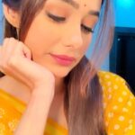 Leena Jumani Instagram - For my 1m followers ♥️ #reels #reelsinstagram #reelitfeelit #reelkarofeelkaro