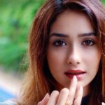 Leena Jumani Instagram - You better be truthful to me. Or else I will cut you out of my life without even blinking. 🥷🏻 📷- @theonlyzeeshankhan My Heart♥