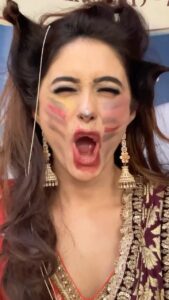 Leena Jumani Instagram - Hot or cute ? 

#reelitfeelit #reelkarofeelkaro #reelsinstagram #kkb 
📸- @iam_reyhna
