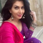 Madhavi Nimkar Instagram - Certain thing catch your eye, But pursue only those that capture the heart 💖🫶🏻